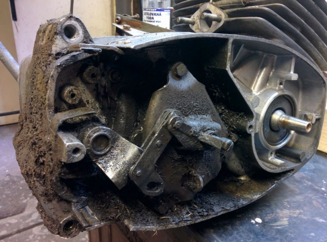 čz 250/471 renovace