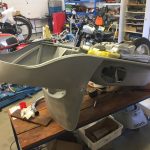 pasování motocyklu před lakováním. U skútra obzvláště důležité